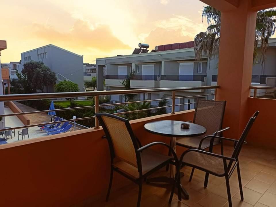 Hotel Mary Platanés Exterior photo